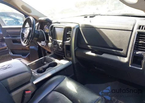 2015 Ram 1500 Sport из США, поврежденный, VIN 1C6RR7UT1FS787183